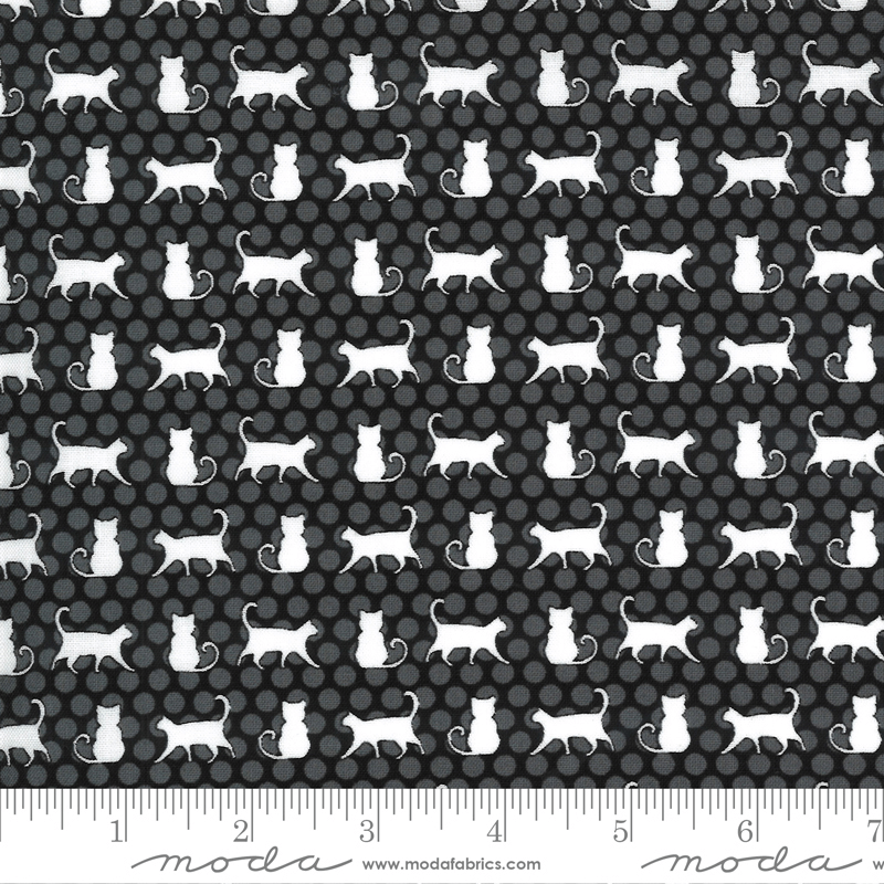 Moda Fabrics Midnight Magic 2 Midnight Cat Parade 24102-17