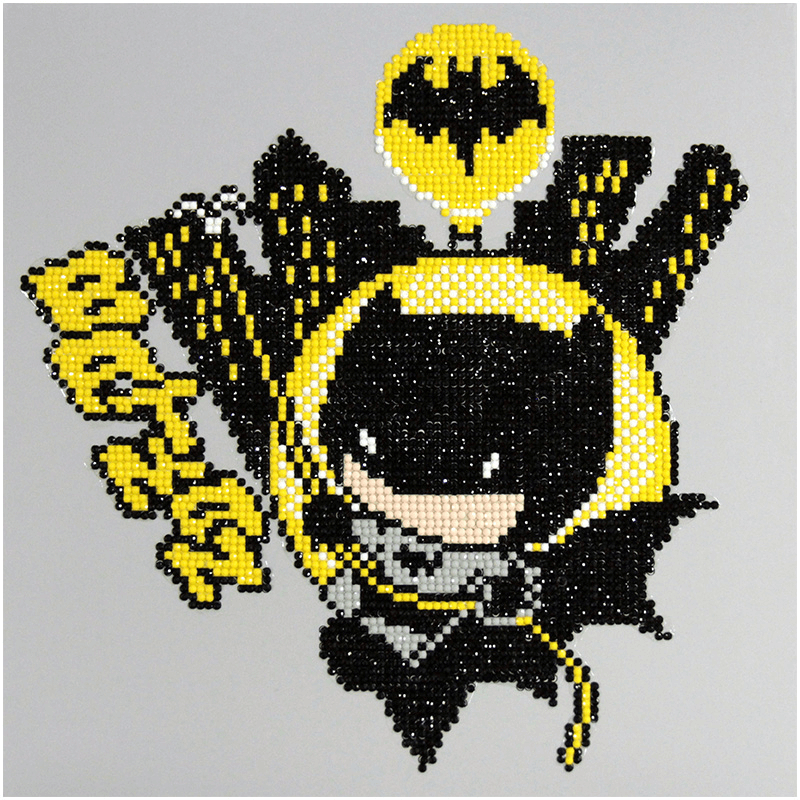 Diamond Dotz® Box Batman comes pre-folded and ready to hang or sit on your desk.  With the Diamond Dotz Box 28cm x 28cm, you may enjoy the art of diamond dotting while also creating visually appealing decorative artwork.