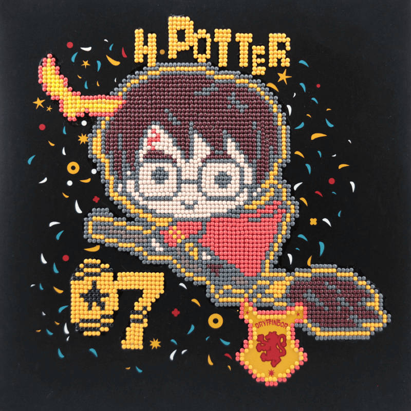 Diamond Dotz® Box Harry Potter comes pre-folded and ready to hang or sit on your desk.  With the Diamond Dotz Box 28cm x 28cm, you may enjoy the art of diamond dotting while also creating visually appealing decorative artwork.