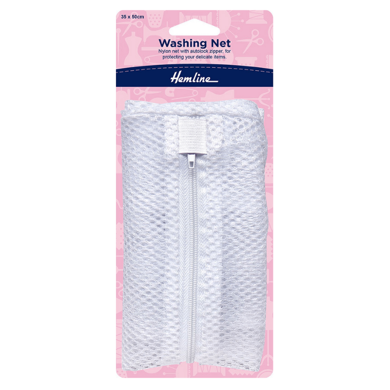 Washing net made of soft nylon with an auto lock zip. When laundered in the washing machine, it protects your delicate items. Super soft quality.