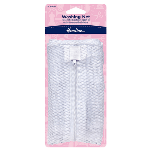 Washing net made of soft nylon with an auto lock zip. When laundered in the washing machine, it protects your delicate items. Super soft quality.