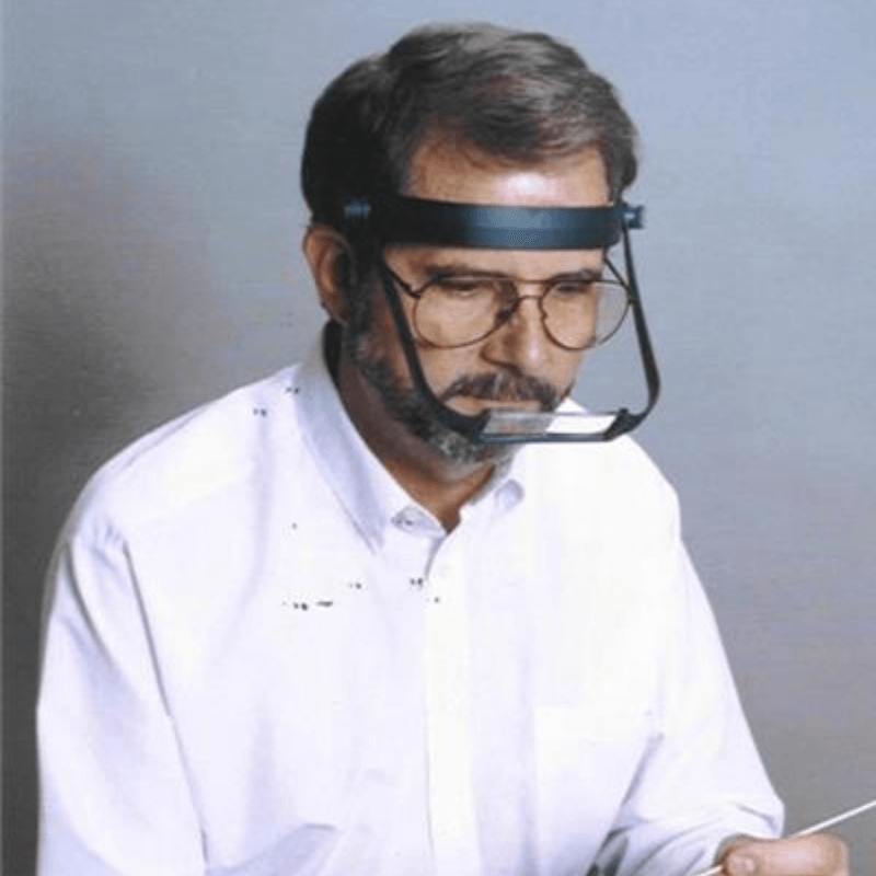 This lightweight magnifier can be worn to allow you to focus fully on the task at hand. It fits comfortably around most foreheads like a visor and is fully adjustable.