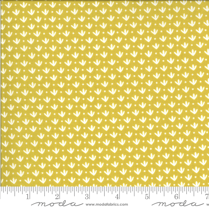 Moda Fabrics Happy Days Tulip Zest Gold 37602-24
