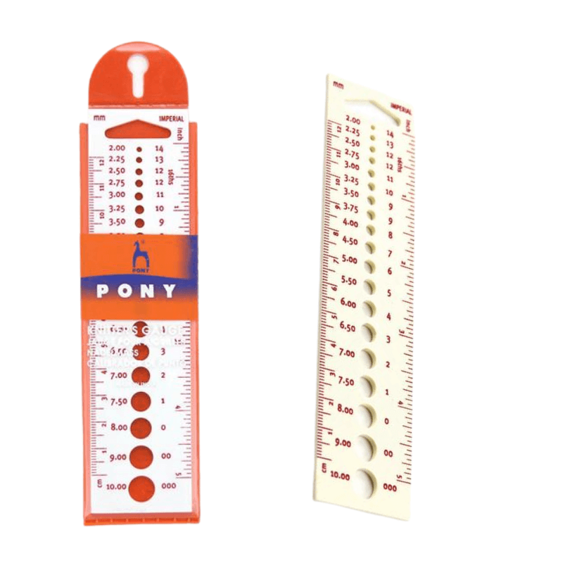 Measure your needles and hooks, tension squares, and more with this Pony Knitting Gauge! You'll have the proper guide to all of the most common needles with metric sizes on one side and imperial sizes on the other.